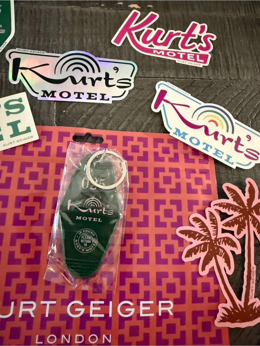 Kurt Geiger - Kurt’s Motel Souvenir Gift Set